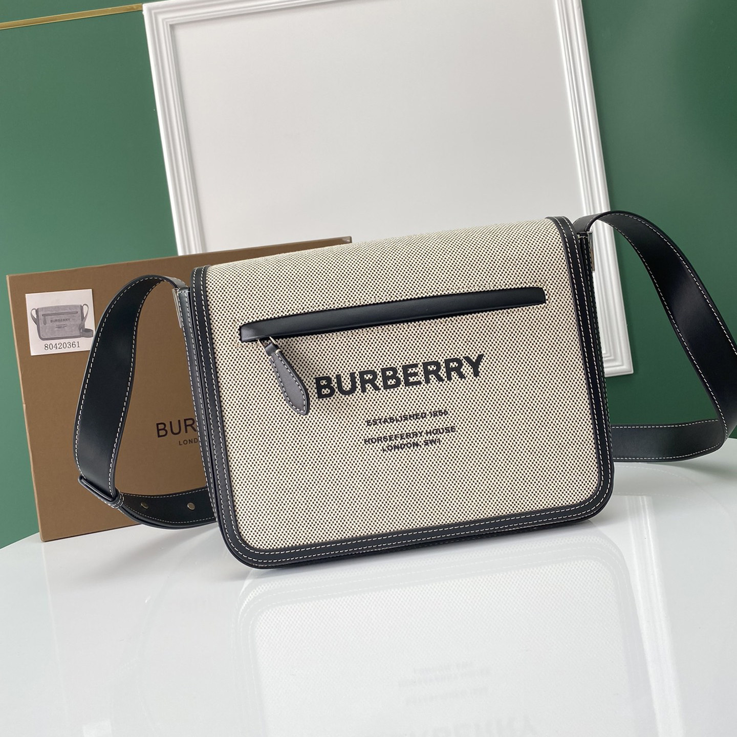버버리 크로스백 Small Horseferry Print Cotton Canvas Messenger Bag 80420361