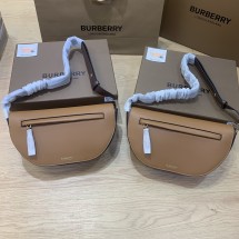 버버리 스몰 레더 올림피아 숄더백 80430961
