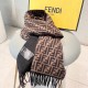 펜디 FF 로고 스툴 프린지 울 머플러 FXS366A4Z4F0QE1