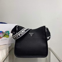 프라다 비텔로 다이노 호보백 1BC073 (3칼라)