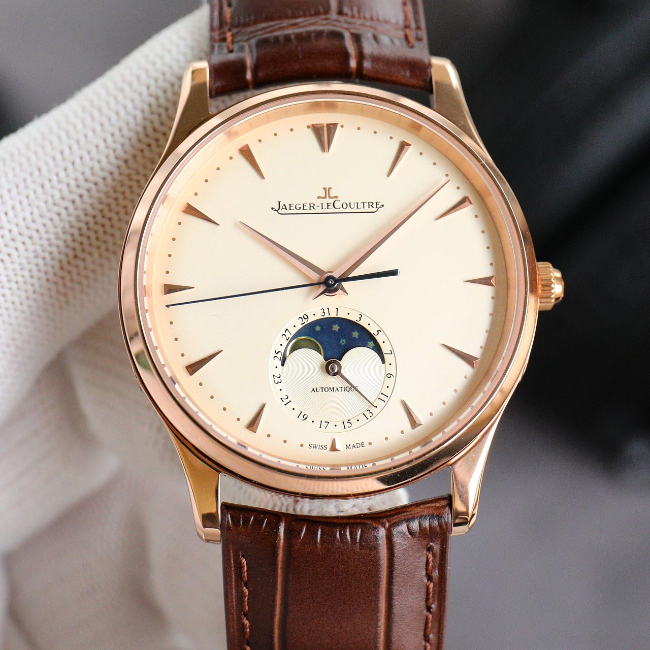 예거르쿨트르 마스터울트라씬 문페이즈 39mm 시계 1362520