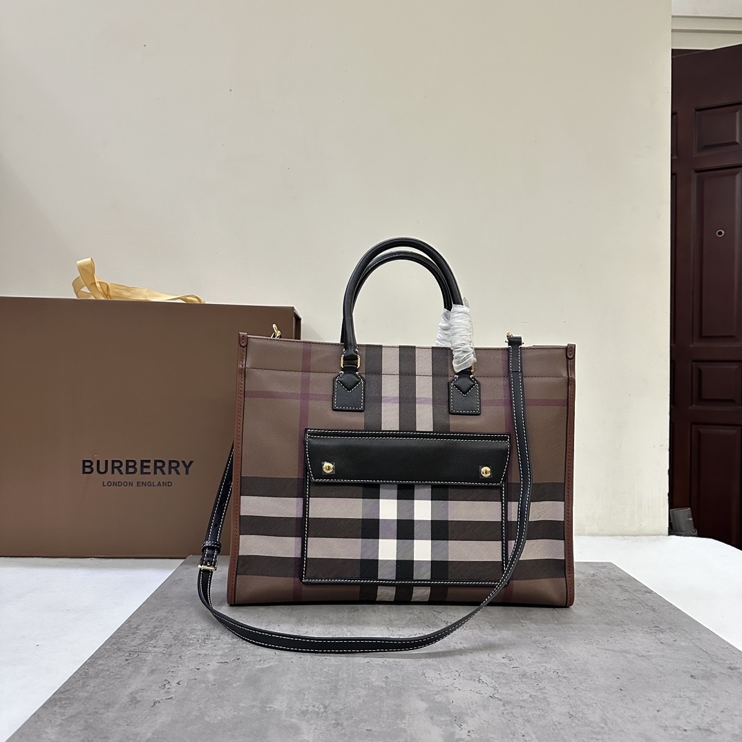 버버리 토트 탑핸드백 MEDIUM FREYA TOTE 80696601