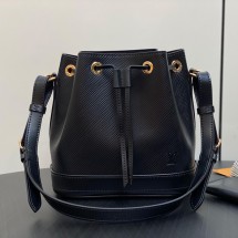 루이비통 노에 BB 숄더백 2컬러 M24675