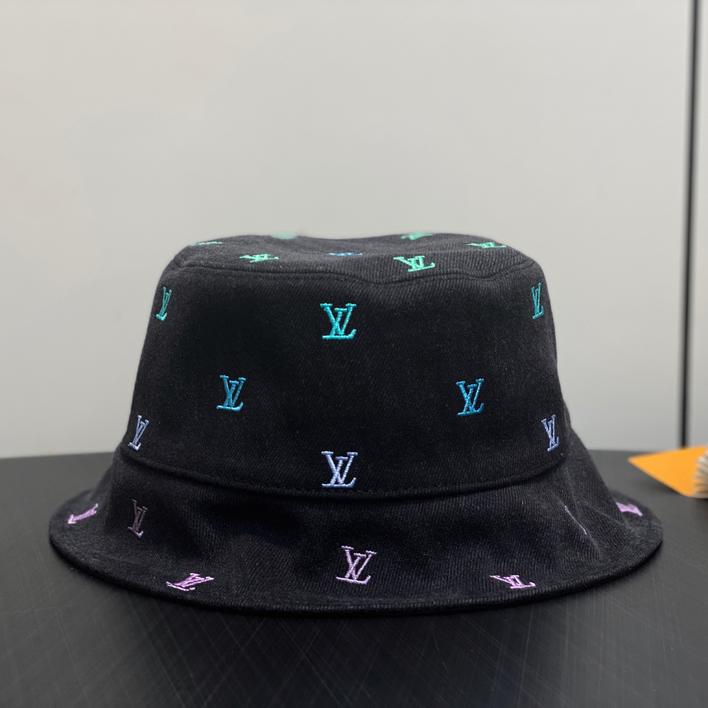 루이비통 LV 블라종 셰이딩 데님 리버서블 버킷 햇 남녀공용 M7978M