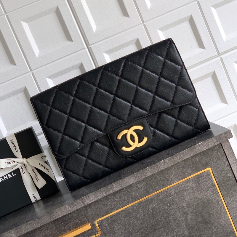 샤넬 CHANEL 라지 사이즈 파우치 블랙 AP4944