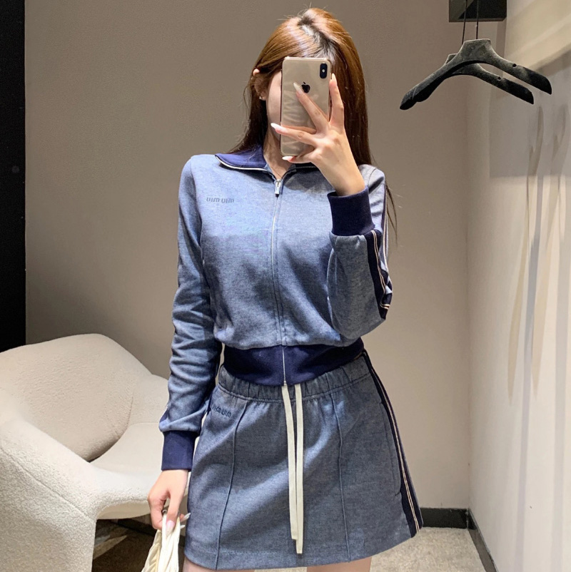 미우미우 저지 지퍼 스웨트셔츠 MJL947  Y