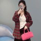 미우미우 체크 패턴 다운 자켓 슬레이트 레드 ML855_172Z  Y