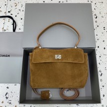 발렌시아가 로데오 백 스몰 미디엄 스웨이드 카멜 7897722AB4G3503