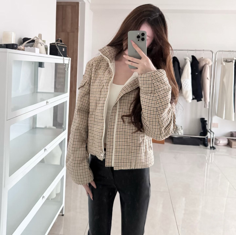몽클레어 Keros 다이아몬드 퀼팅 울 블렌드 숏패딩 K20931A00098598NZF29  H