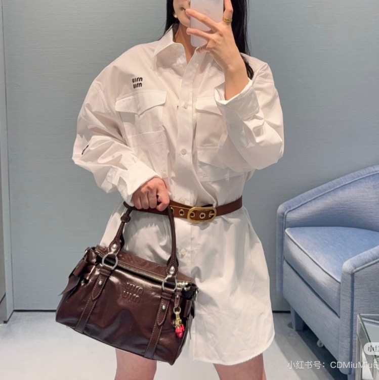 미우미우 로고 자수 셔츠 MF6234  H